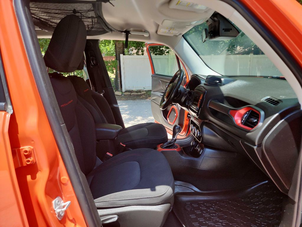 2016 Jeep Renegade Image 40