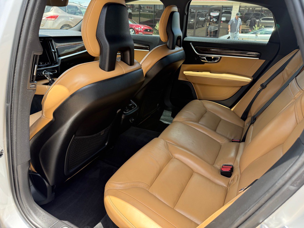 2017 Volvo S90 Image 15