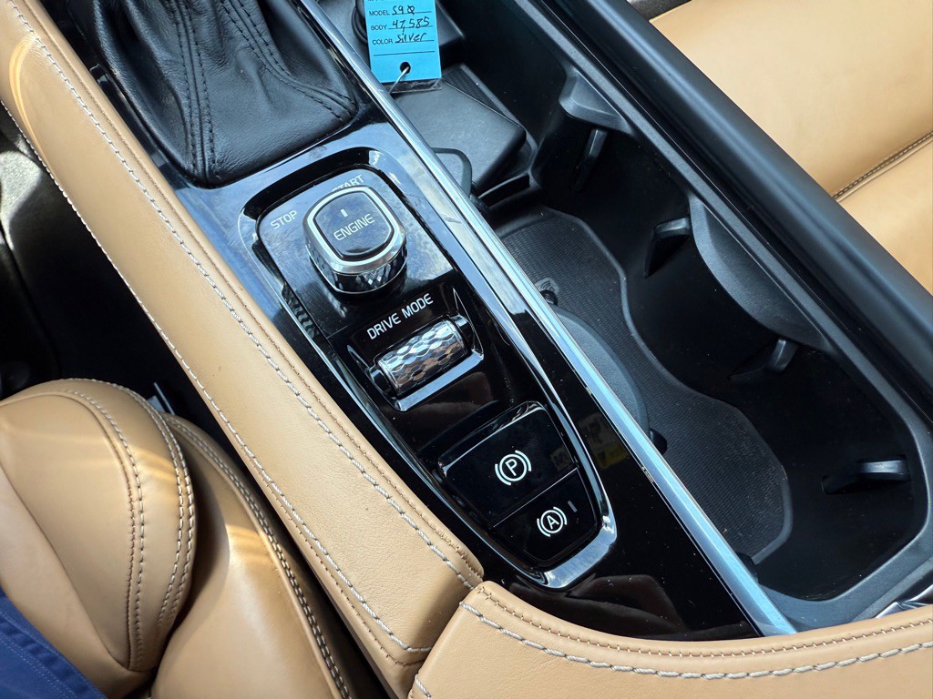 2017 Volvo S90 Image 24