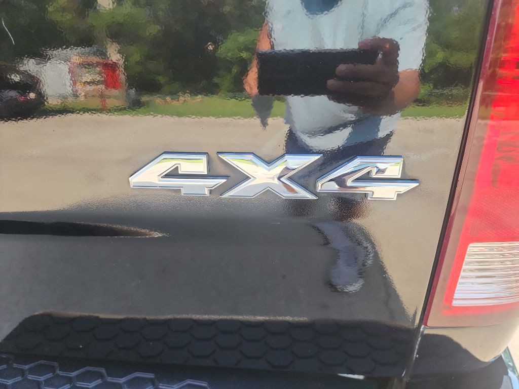 2019 RAM 1500 Image 9