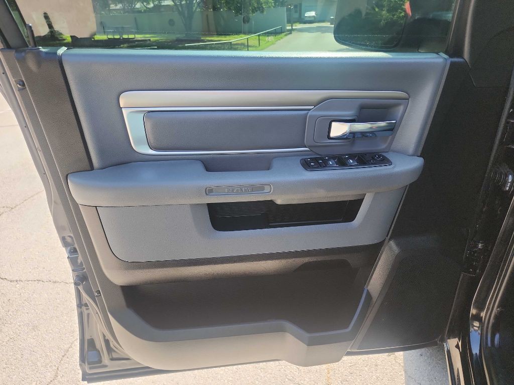 2019 RAM 1500 Image 15