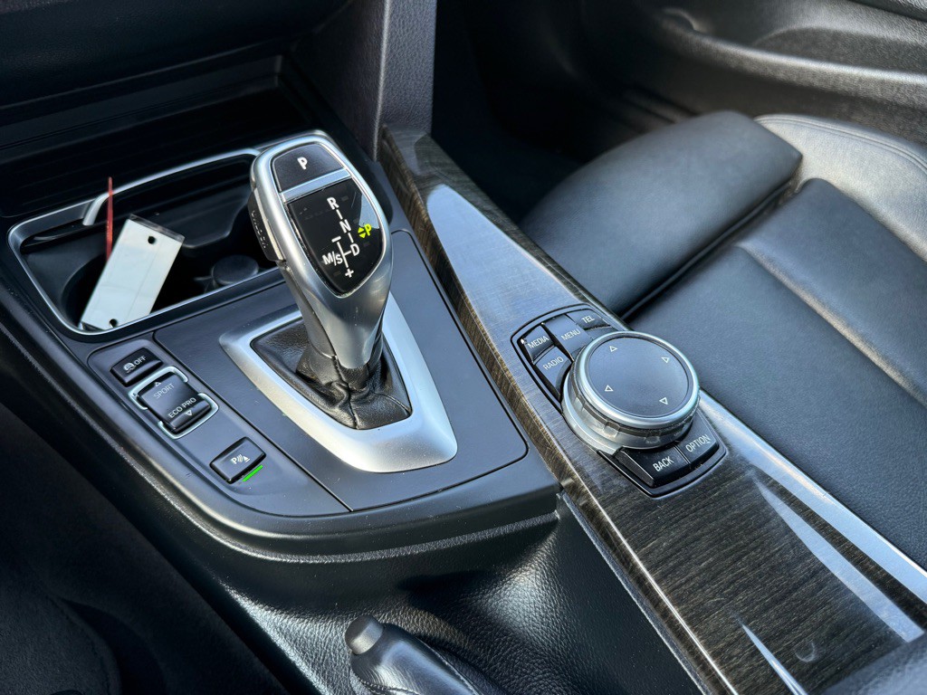 2016 BMW 4 Series Image 26