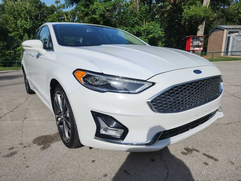 2019 Ford Fusion Image 1