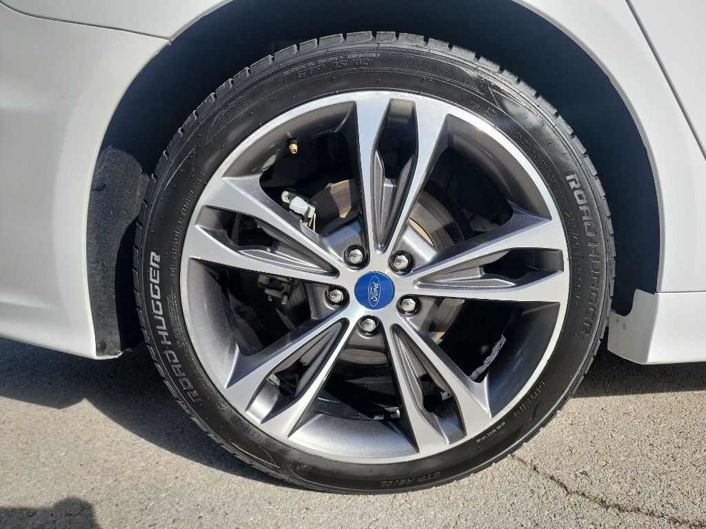 2019 Ford Fusion Image 11