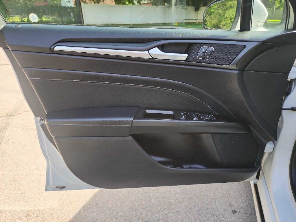 2019 Ford Fusion Image 15