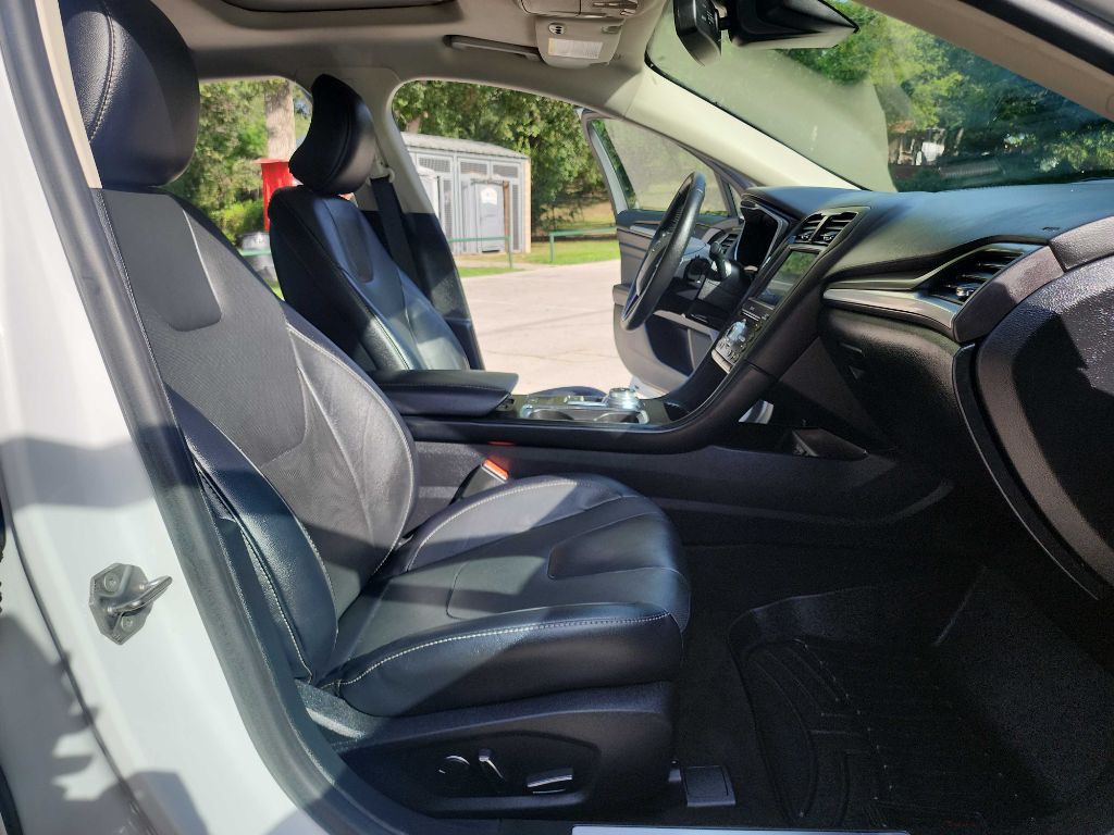 2019 Ford Fusion Image 37