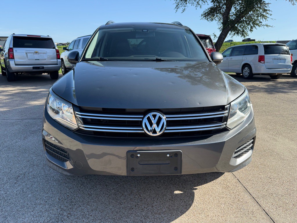 2016 Volkswagen Tiguan Image 2