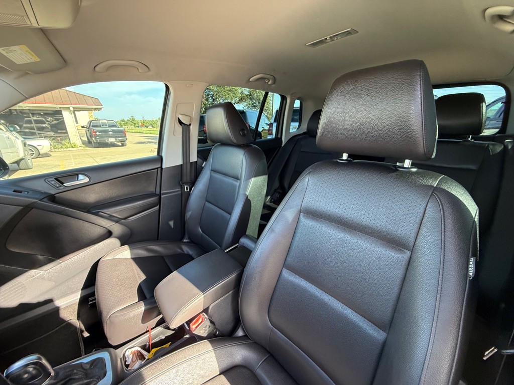 2016 Volkswagen Tiguan Image 16