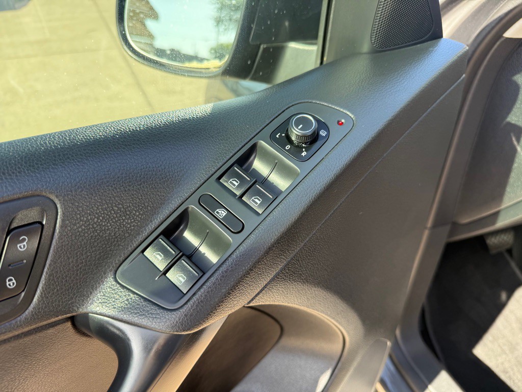 2016 Volkswagen Tiguan Image 18