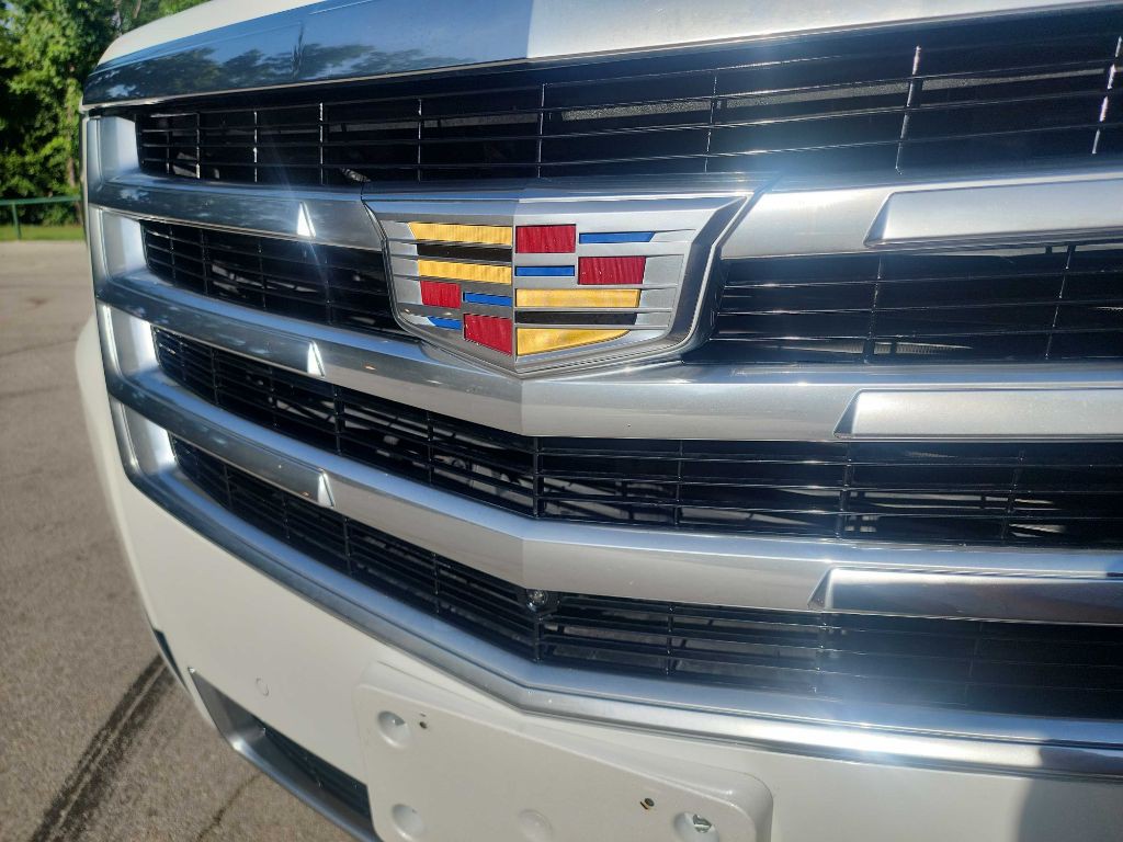 2018 Cadillac Escalade Image 3
