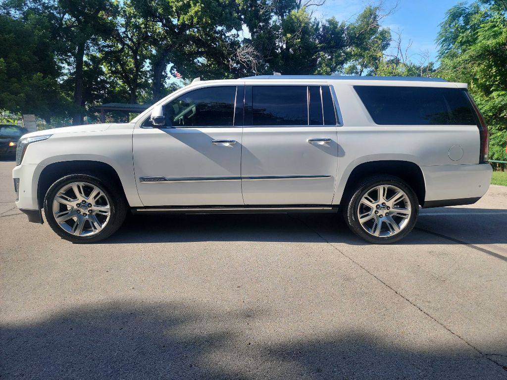 2018 Cadillac Escalade Image 5