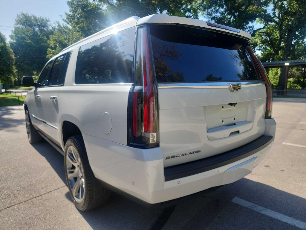 2018 Cadillac Escalade Image 6