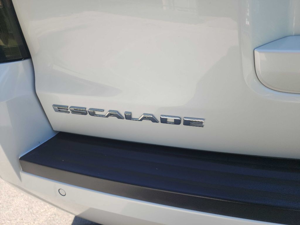 2018 Cadillac Escalade Image 8