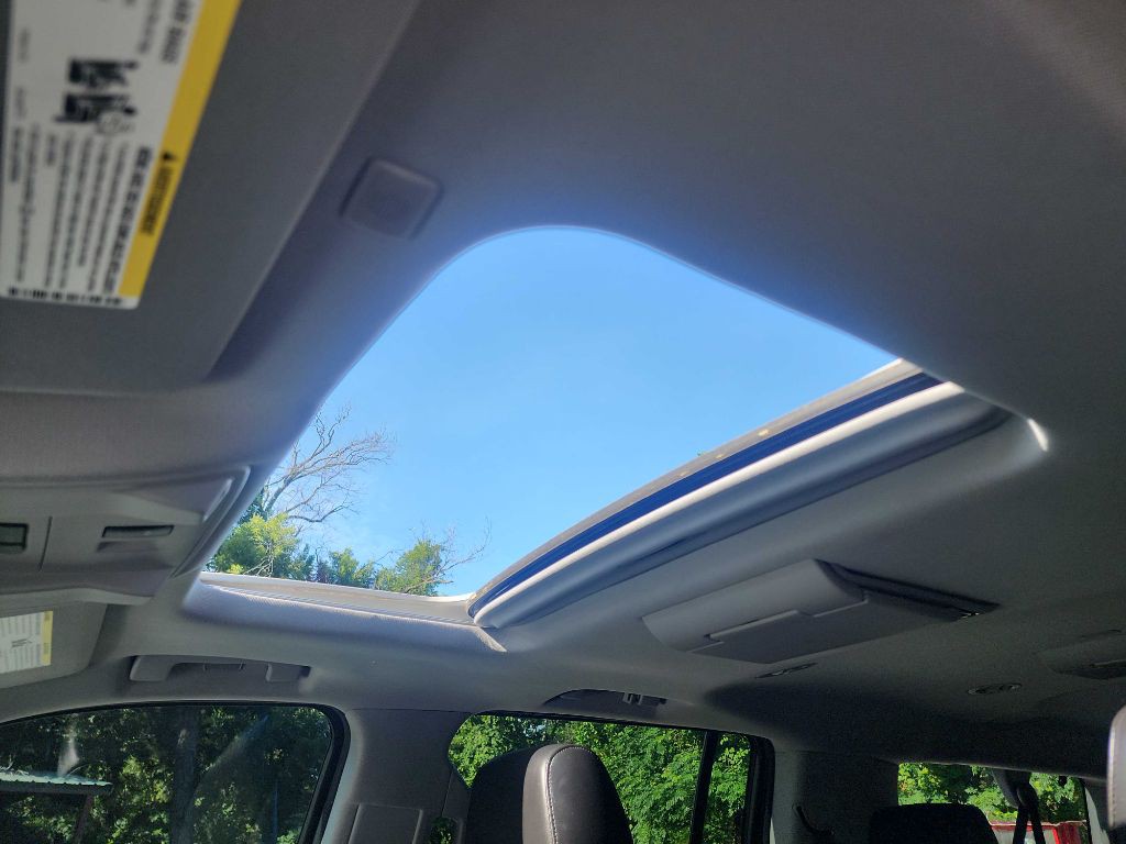 2018 Cadillac Escalade Image 30