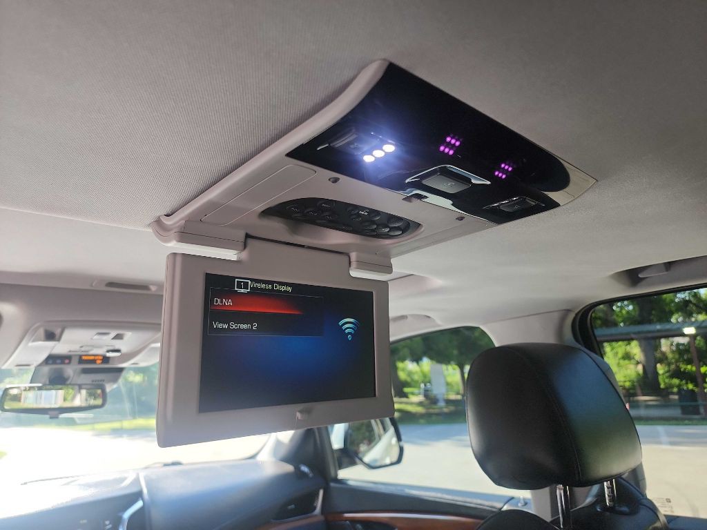 2018 Cadillac Escalade Image 35