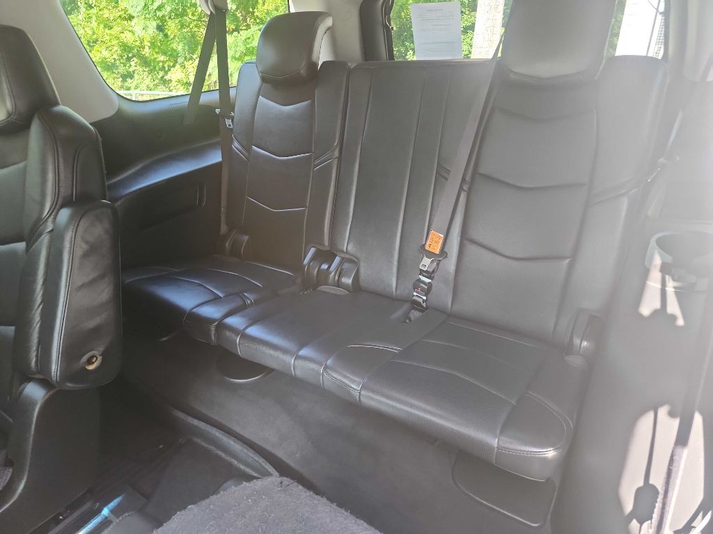 2018 Cadillac Escalade Image 39