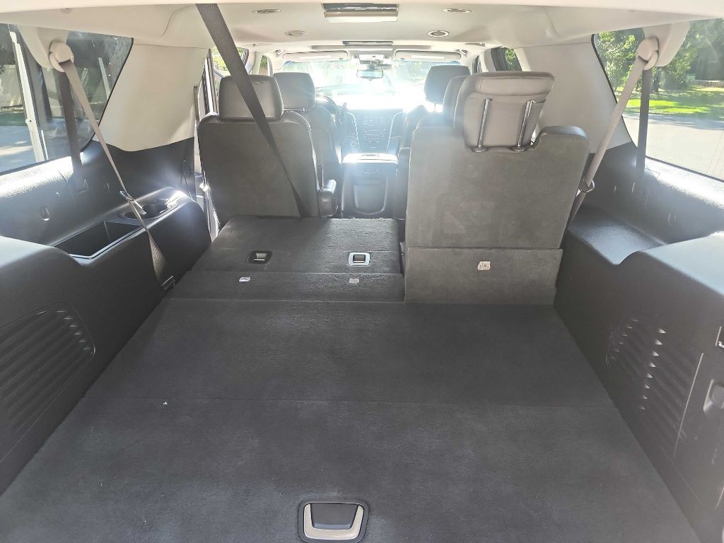 2018 Cadillac Escalade Image 40