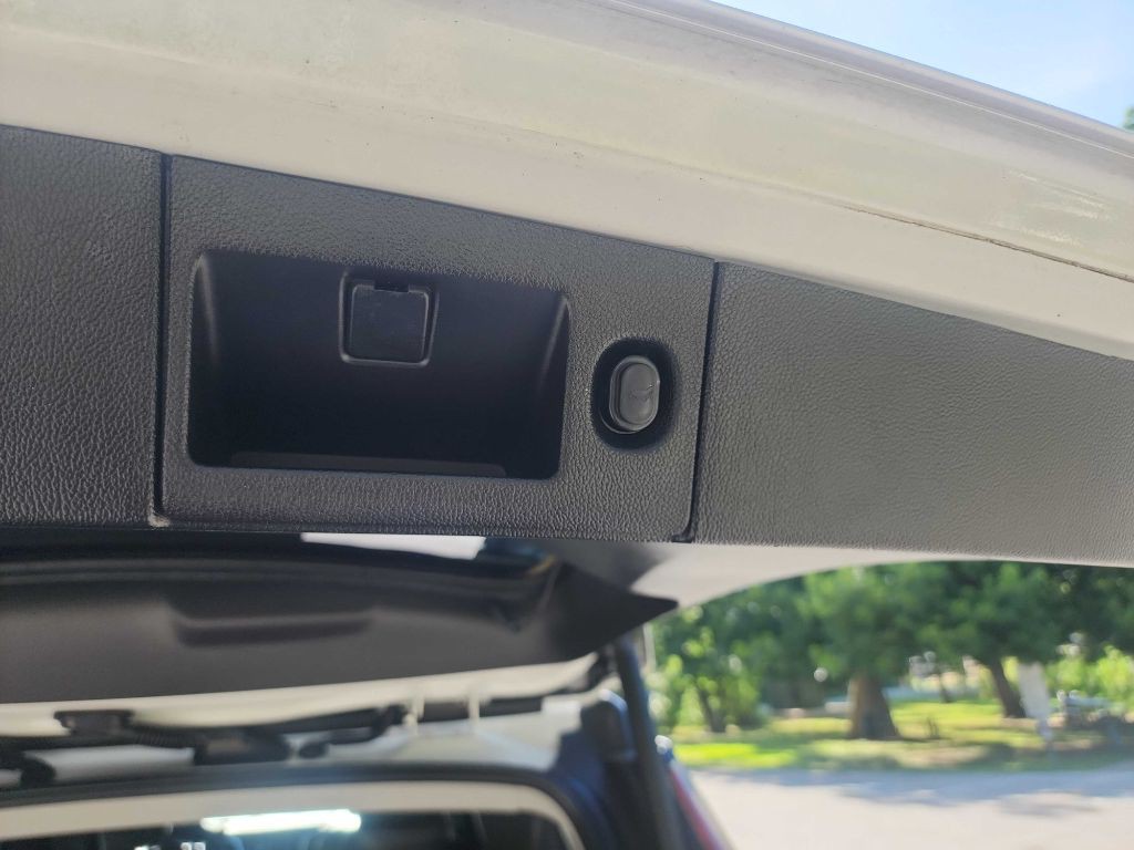 2018 Cadillac Escalade Image 43