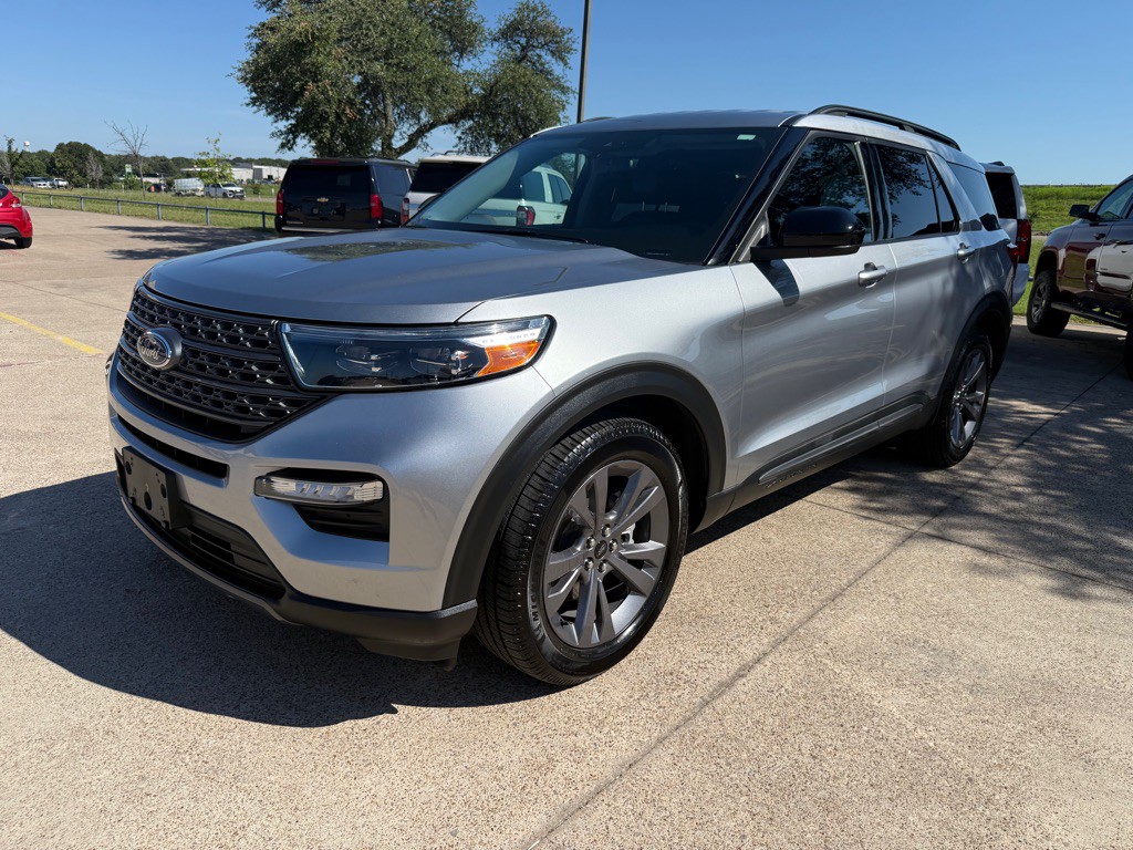 2023 Ford Explorer Image 3