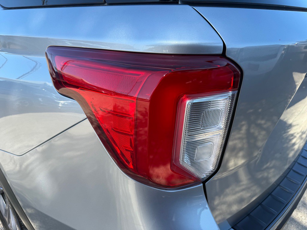 2023 Ford Explorer Image 9