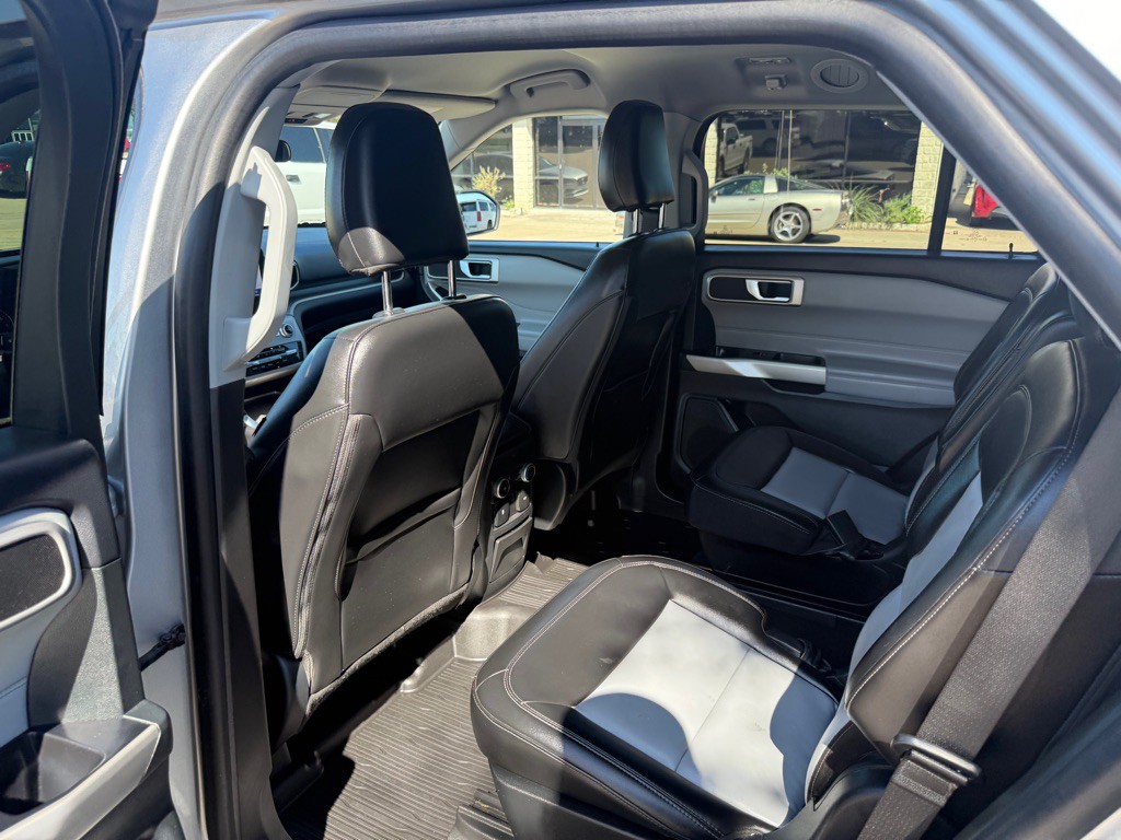 2023 Ford Explorer Image 14