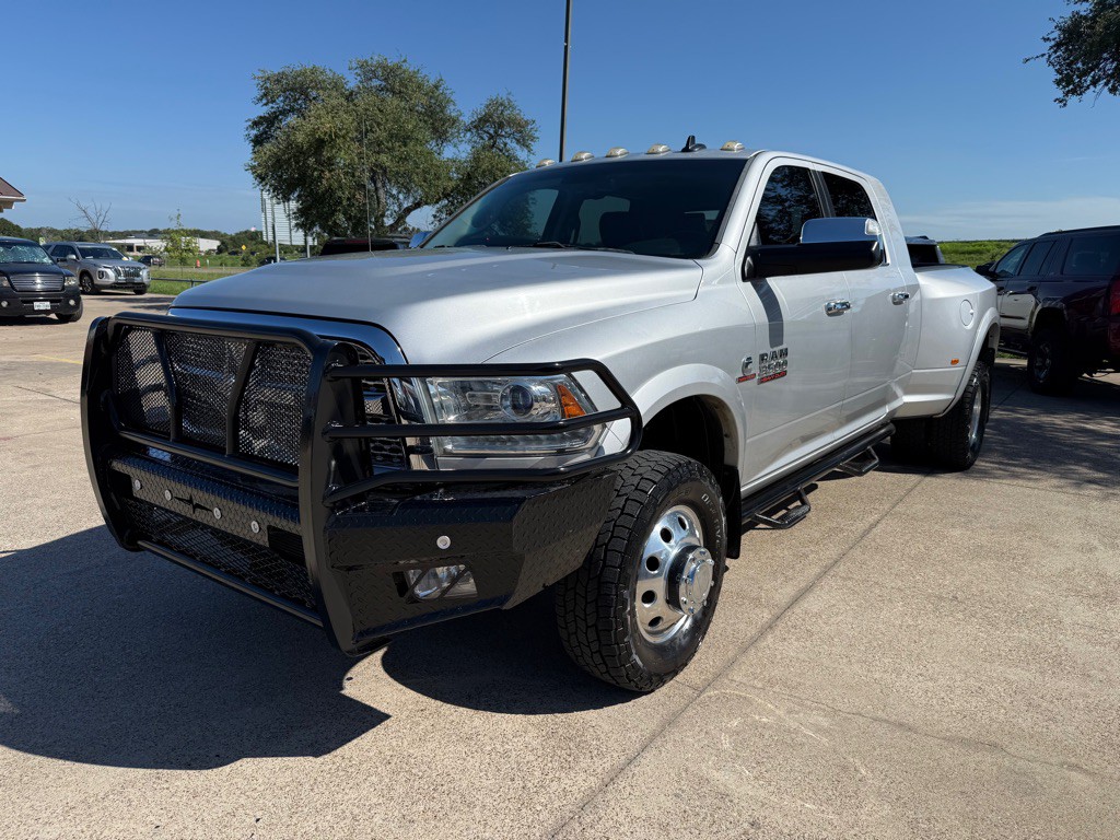 2016 RAM 3500 Image 3