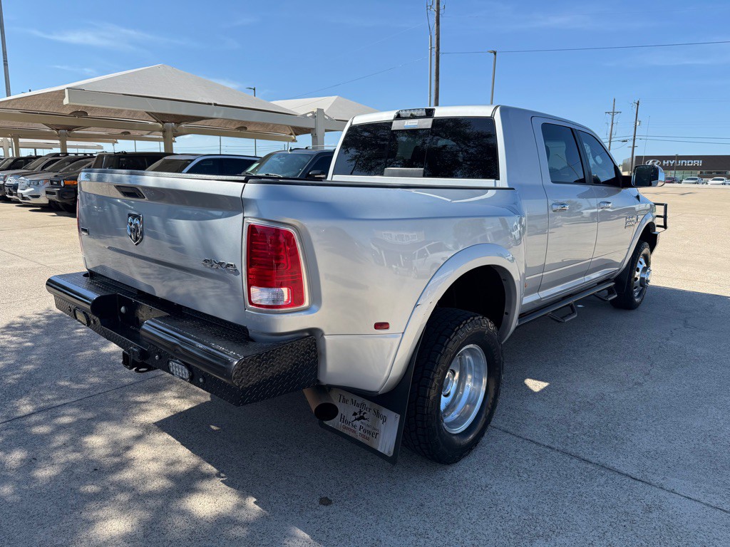 2016 RAM 3500 Image 7