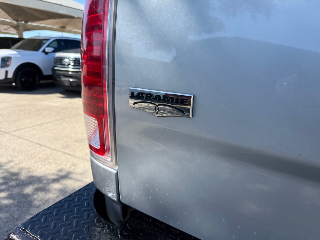 2016 RAM 3500 Image 9