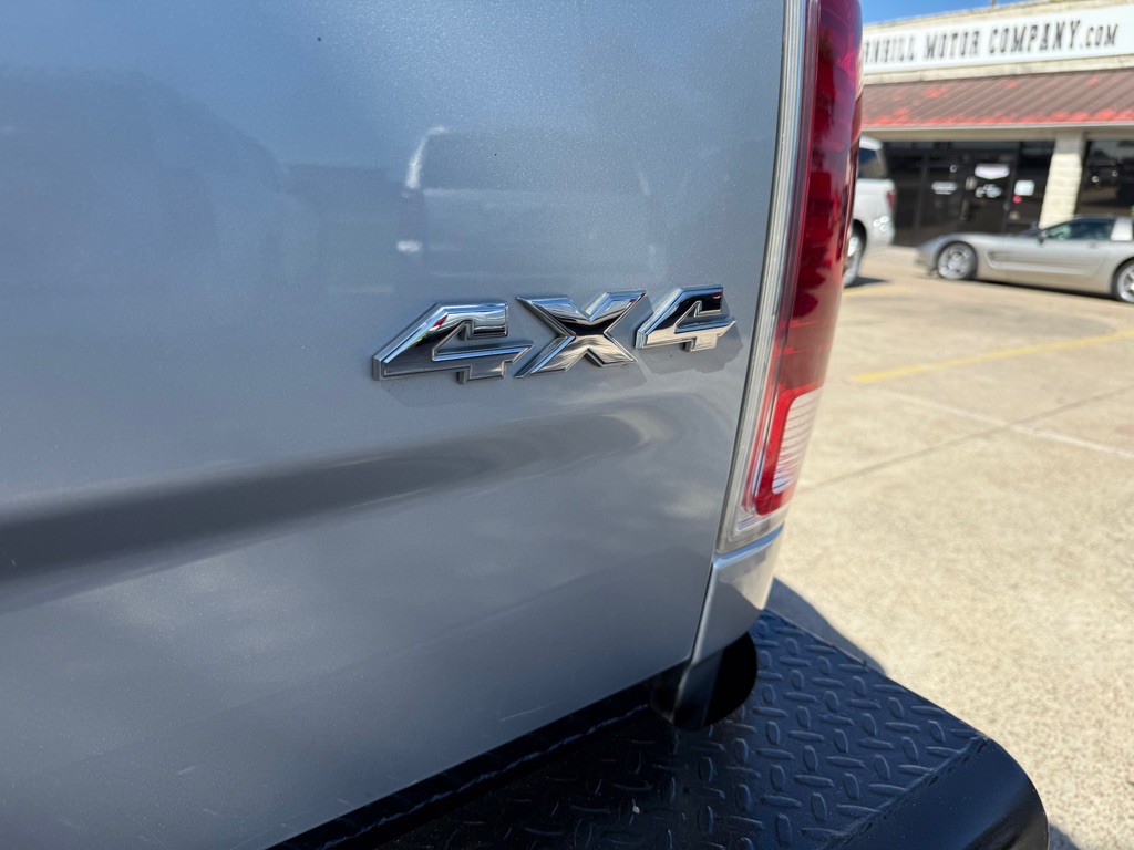 2016 RAM 3500 Image 10