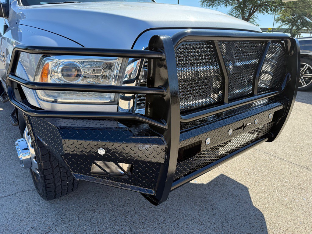 2016 RAM 3500 Image 14