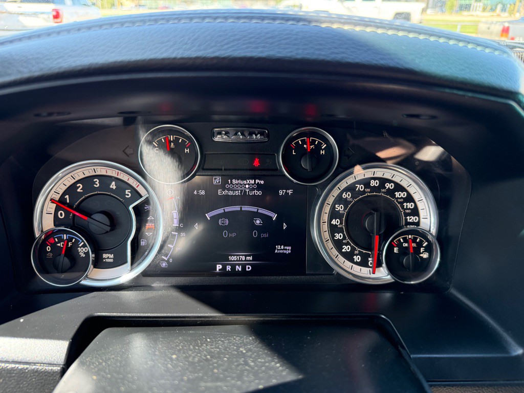 2016 RAM 3500 Image 30