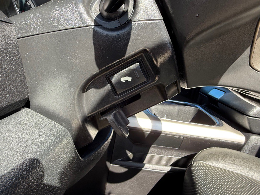 2016 RAM 3500 Image 24