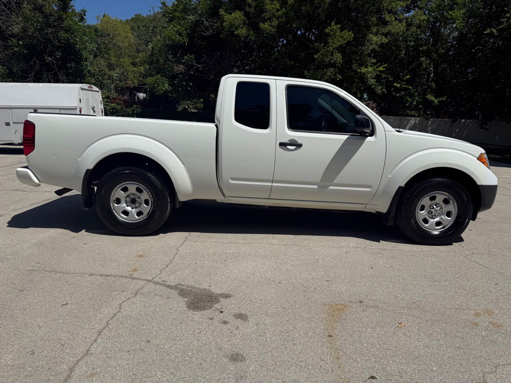 2020 Nissan Frontier Image 13