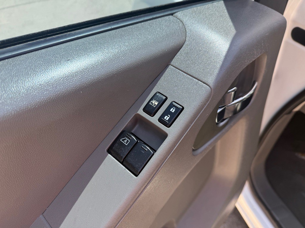 2020 Nissan Frontier Image 17