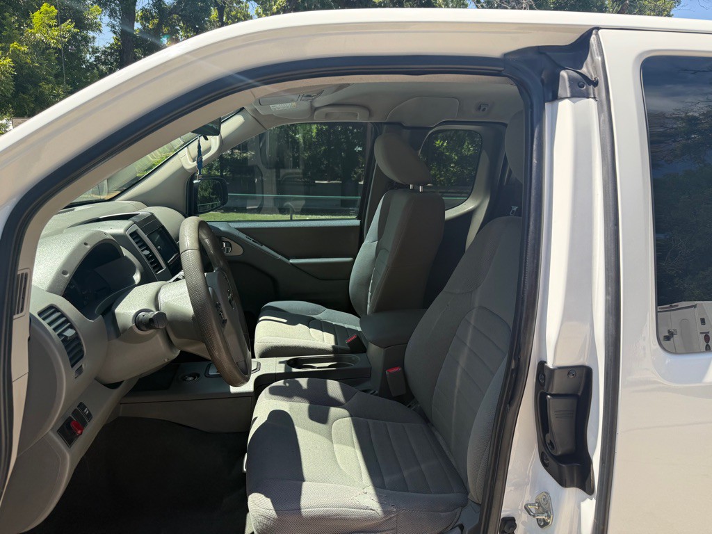 2020 Nissan Frontier Image 18