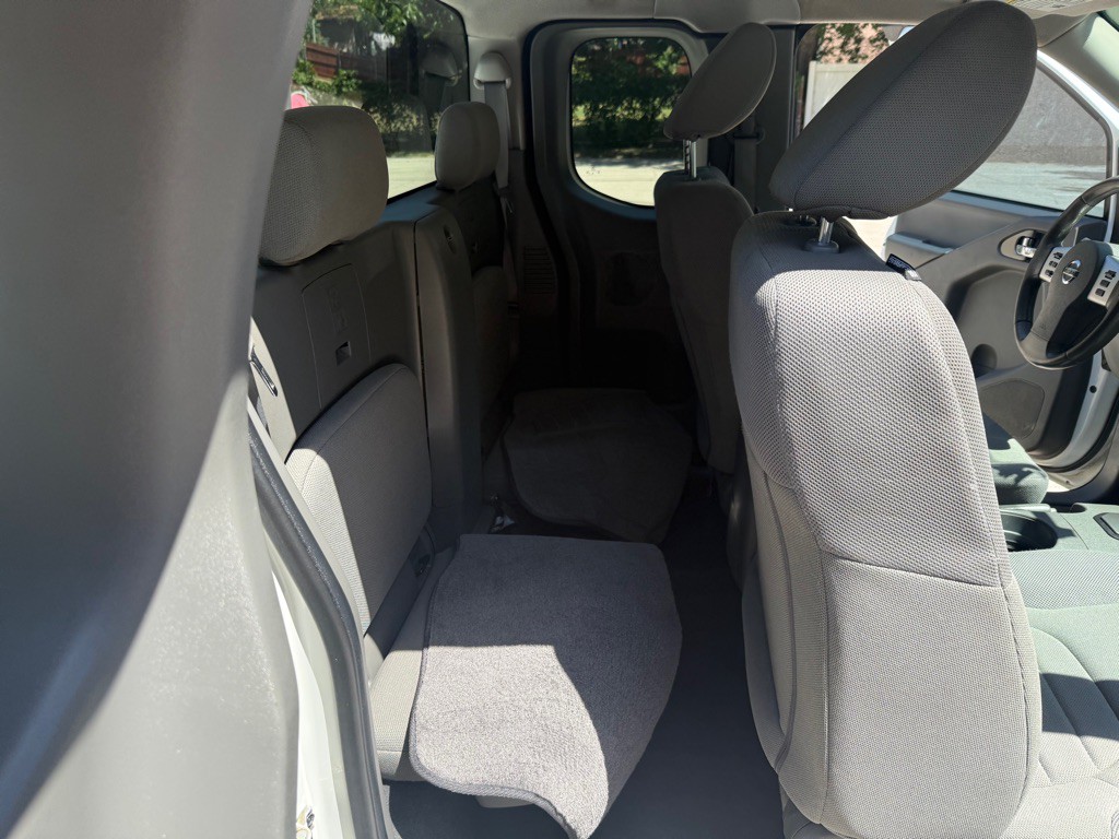 2020 Nissan Frontier Image 28
