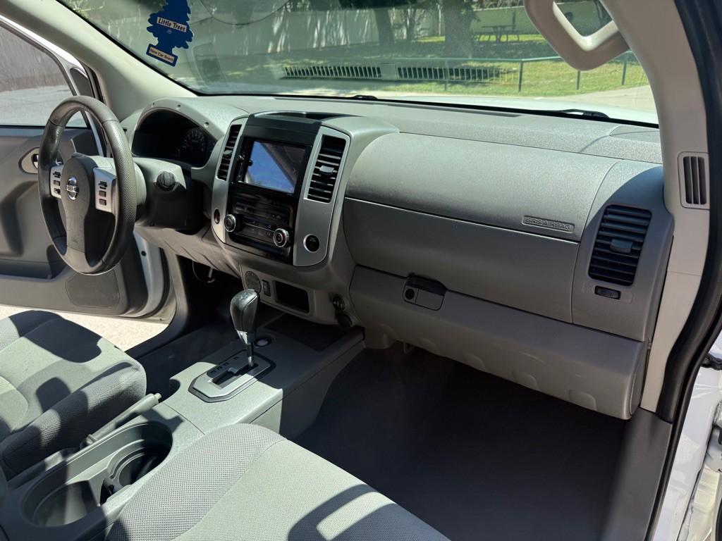 2020 Nissan Frontier Image 31