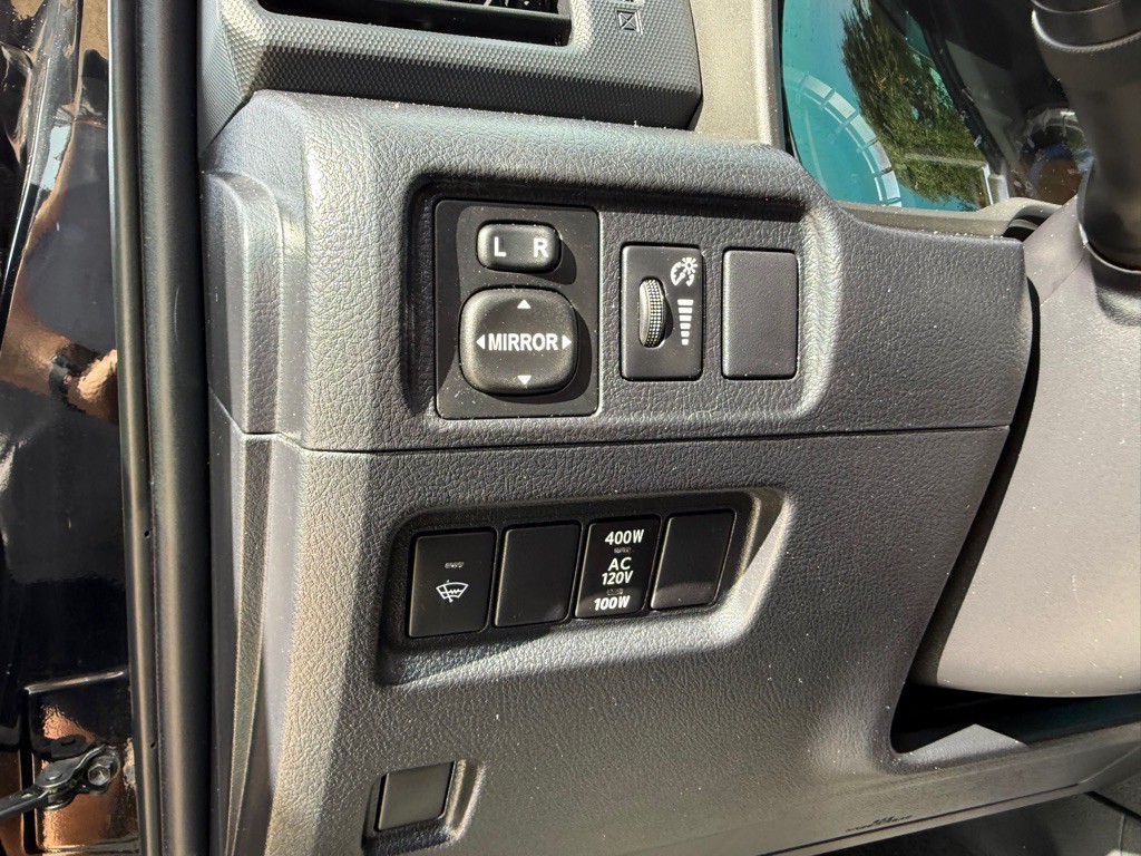 2018 Toyota 4Runner Image 19