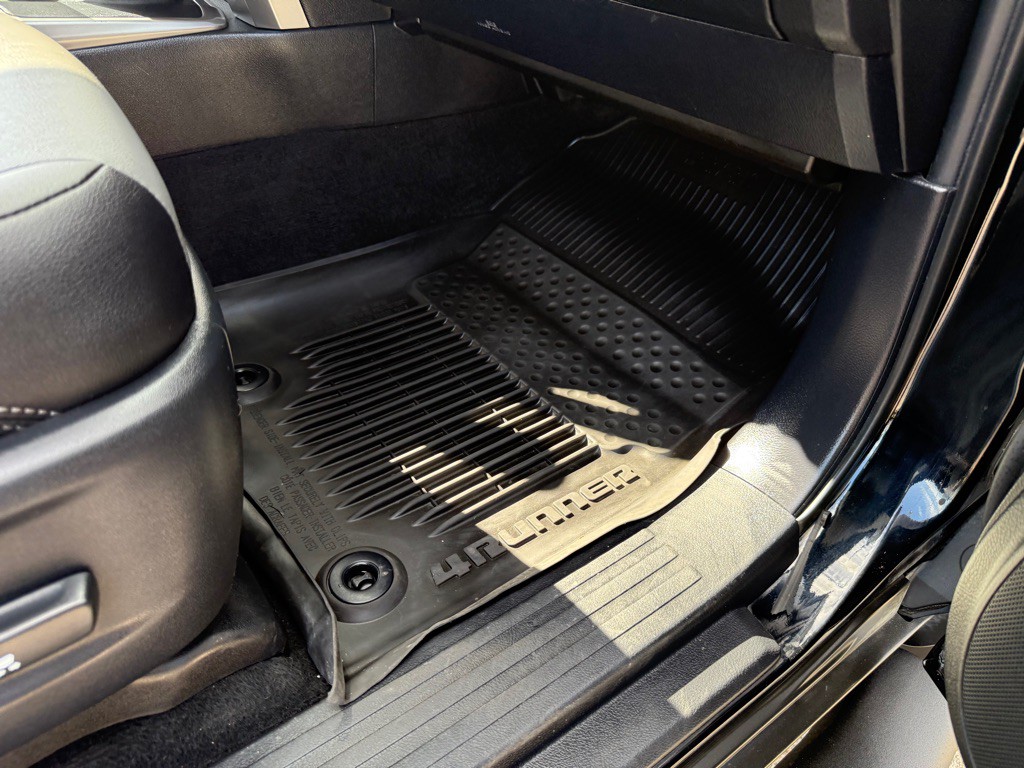 2018 Toyota 4Runner Image 22