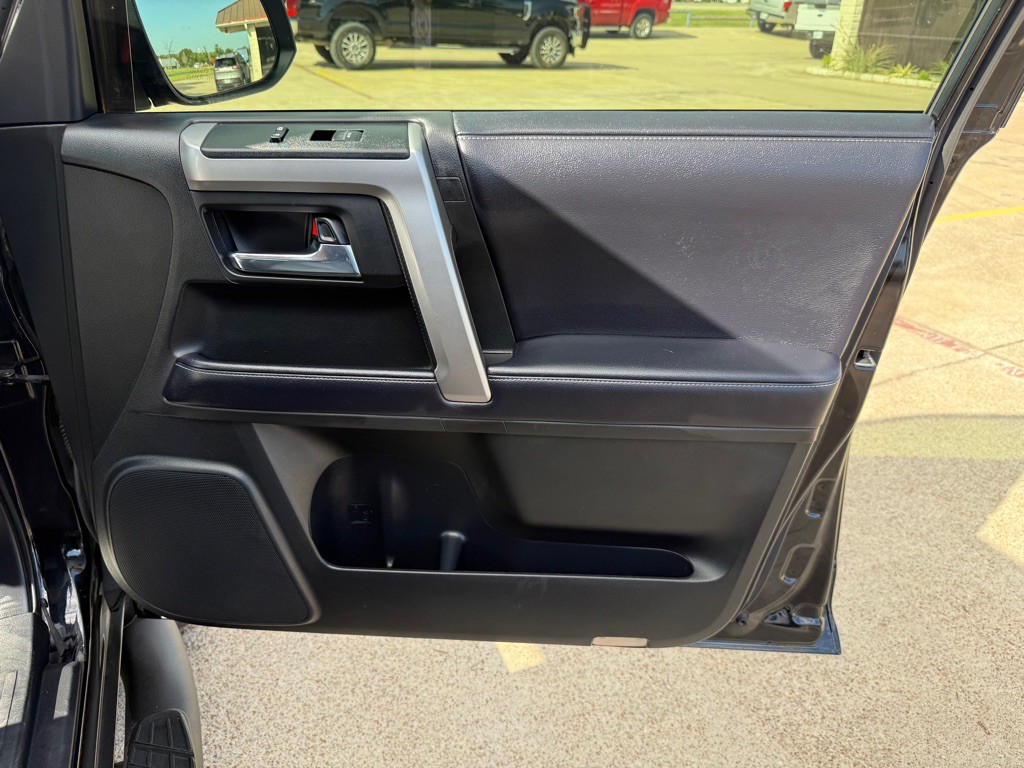 2018 Toyota 4Runner Image 23