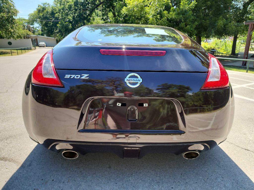 2010 Nissan 370Z Image 6