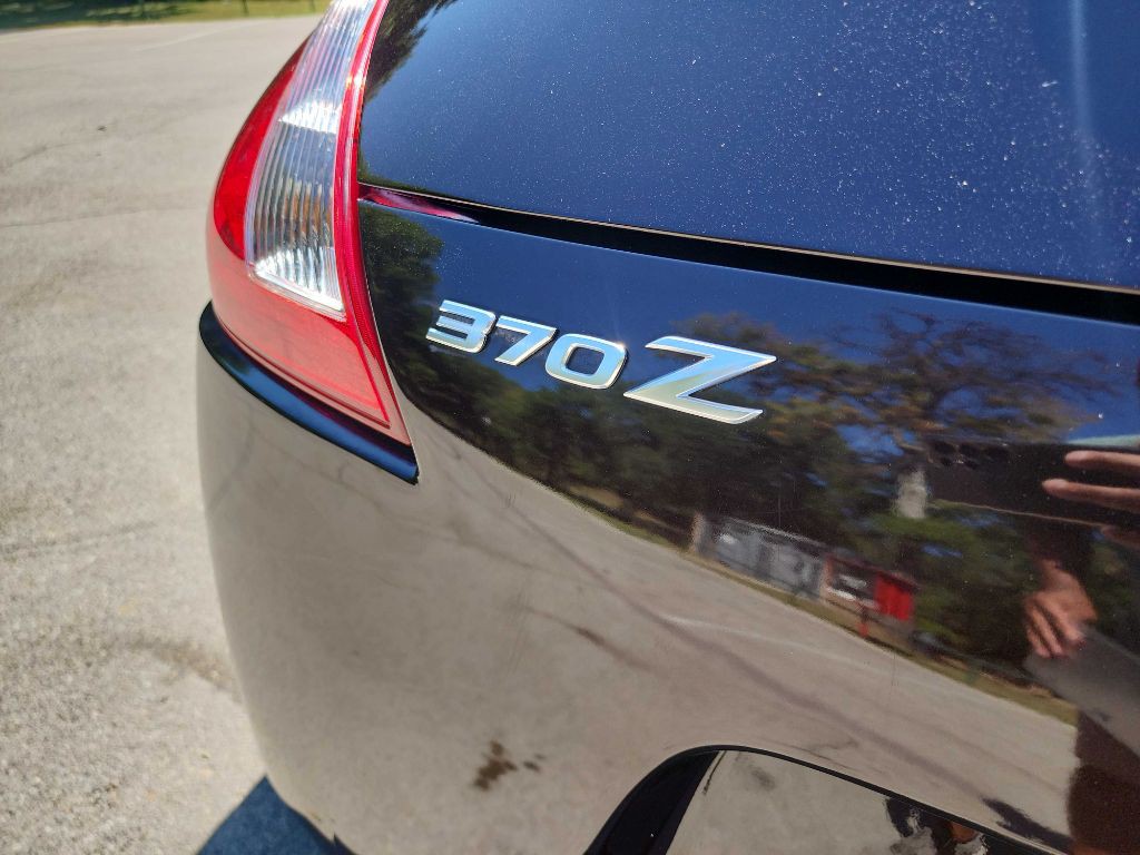 2010 Nissan 370Z Image 7