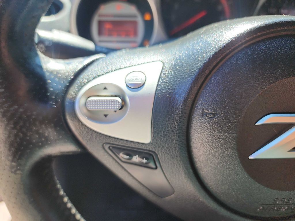 2010 Nissan 370Z Image 17