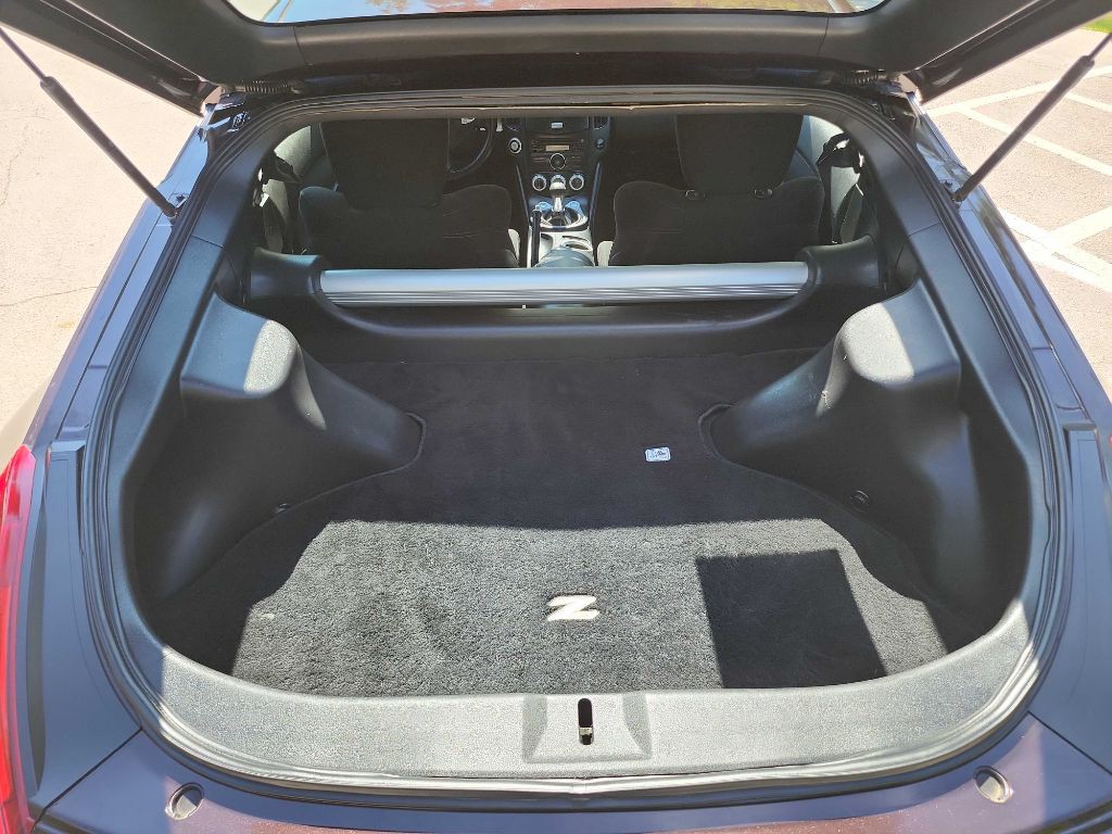 2010 Nissan 370Z Image 28