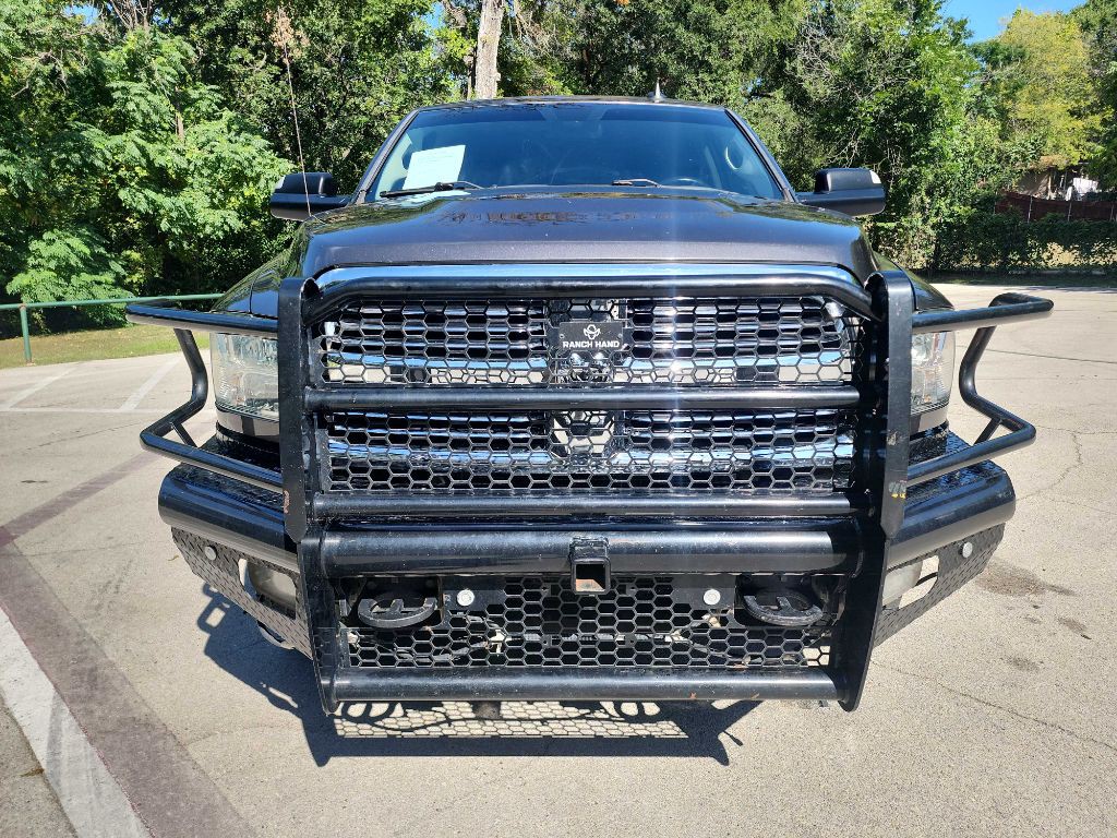 2017 RAM 3500 Image 2