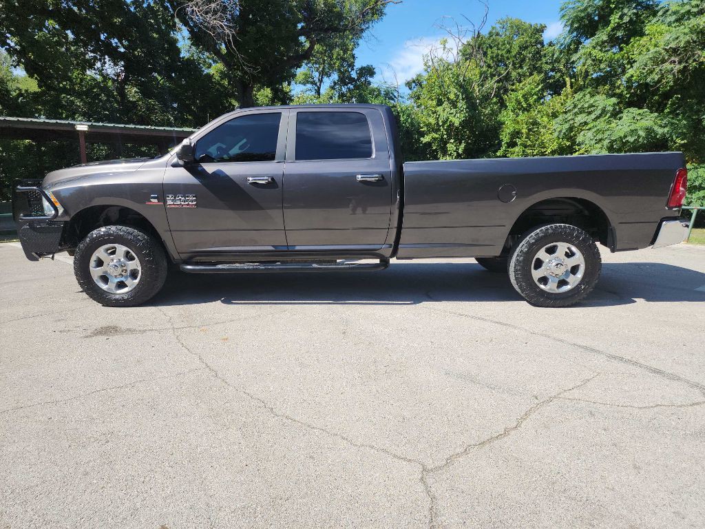2017 RAM 3500 Image 5
