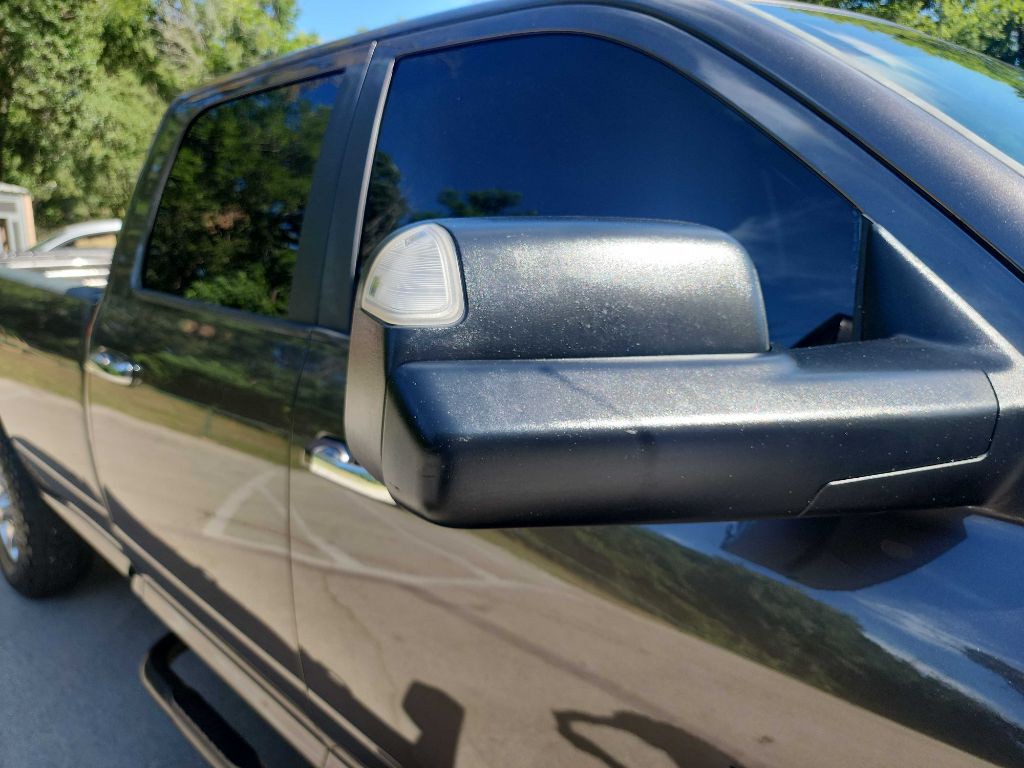 2017 RAM 3500 Image 15