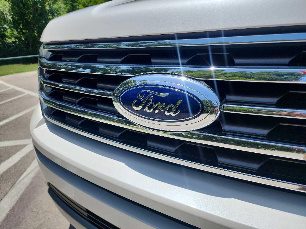 2019 Ford Expedition Image 3