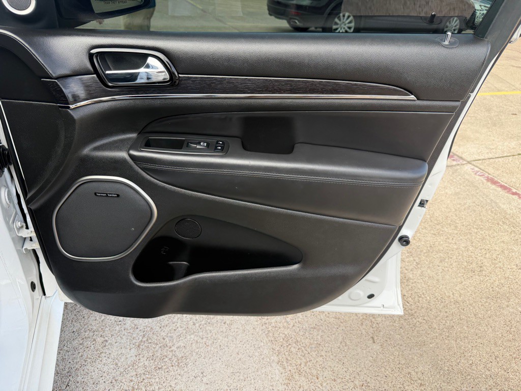 2019 Jeep Grand Cherokee Image 19