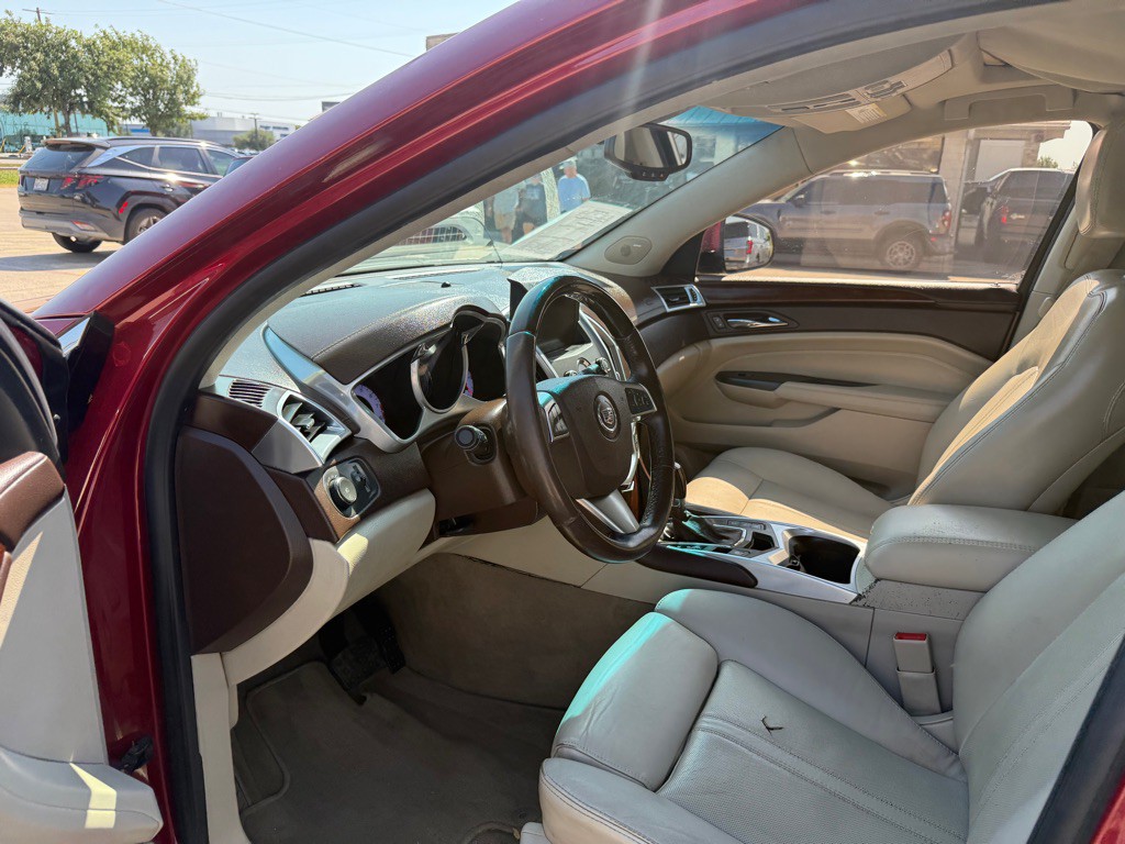 2012 Cadillac SRX Image 12